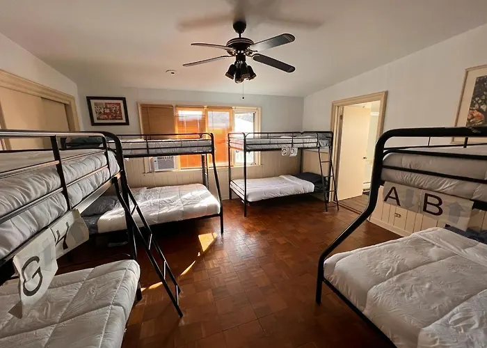 Hostel Pill Hill Mansion