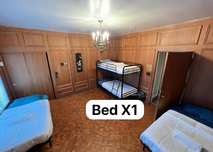 Pill Hill Mansion Hostel